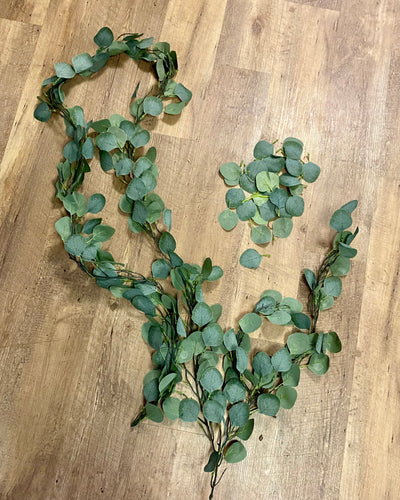 COY100-G Assorted Eucalyptus Strands & Petals