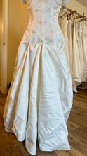 Load image into Gallery viewer, WYLA100-A Cap Sleeve, Ivory Vine Gown. Size 6/8