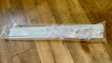 Load image into Gallery viewer, FLIC100-AA Plastic Balloon Sticks