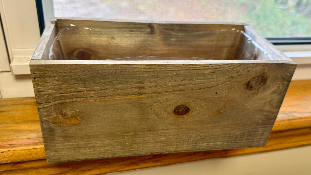 REES100-AT Wooden Planter Box