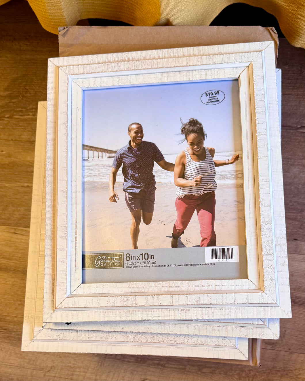 LEGO200-G 8” x 10” Whitewash Frame