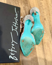 Load image into Gallery viewer, WILS300-C Champagne Rhinestone Heels. Size 8