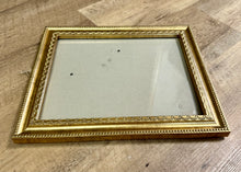 Load image into Gallery viewer, SMEG100-DF 8” x 10” Gold Frame