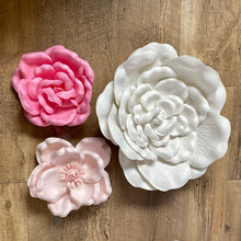 Load image into Gallery viewer, THOM500-H 3 Foam, Wall Flowers