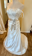 Load image into Gallery viewer, MERC200-A Ivory/Champagne Charmeuse Gown. Size 6 NWT