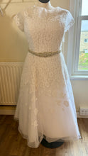 Load image into Gallery viewer, WILS200-AA White A-line, Tea-length Gown. Size 22/24W