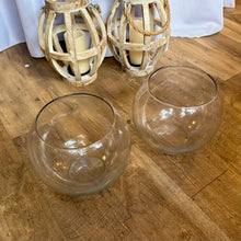 Load image into Gallery viewer, WILSON-E 10” Glass Fish Bowl Vase