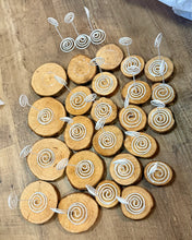 Load image into Gallery viewer, MCCU100-N 24 Rustic, White Holders