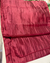 Load image into Gallery viewer, REES100-V Burgundy, Crinkled Table Runner