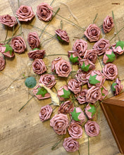 Load image into Gallery viewer, COY100-E 22 Mauve Foam Flowers