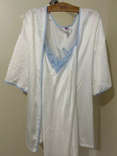 LOVE100-V Silk Night Gown and Mrs. Robe. M