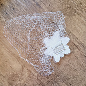 CHIO100-Q White Birdcage Veil