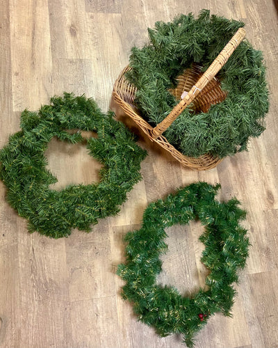 MCGI100-G 14” Pine Wreath