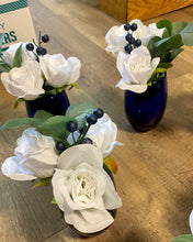 Load image into Gallery viewer, FARA100-A Blue &amp; White Centerpieces