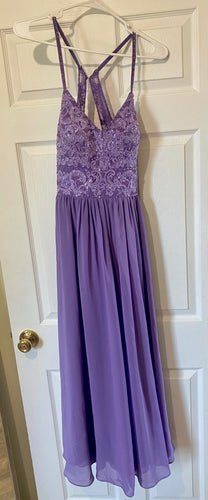GOWN100-TS Lavender Bridesmaid Gown. Size 2/4