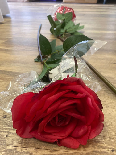 JENW-A 32” Red Rose Stems