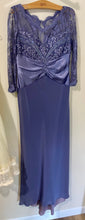 Load image into Gallery viewer, SHOE100-A Wisteria Purple Gown. Size 10