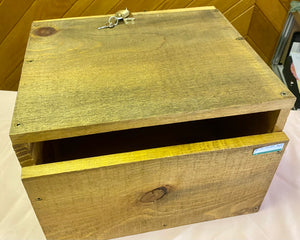 DRAH100-E Handmade Cardbox w Lock