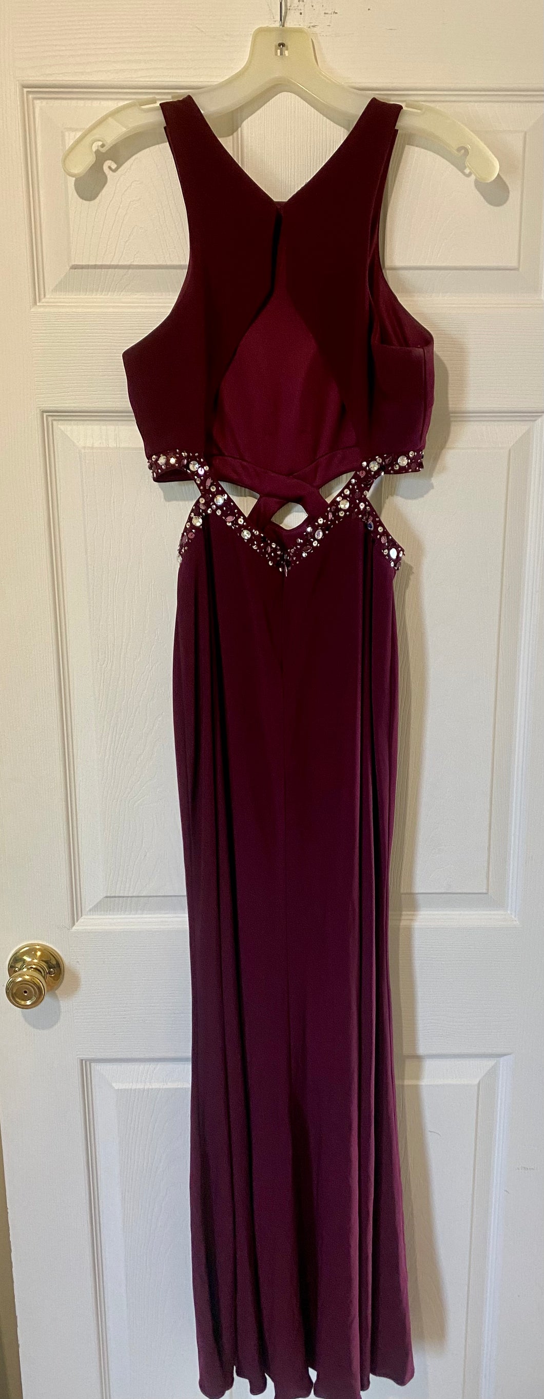 CASS100-D Long Burgundy Gown. Size 3