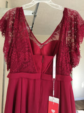 Load image into Gallery viewer, KRUG100-I  JJ&#39;s House Maroon Gown with Lace Top, NEW.