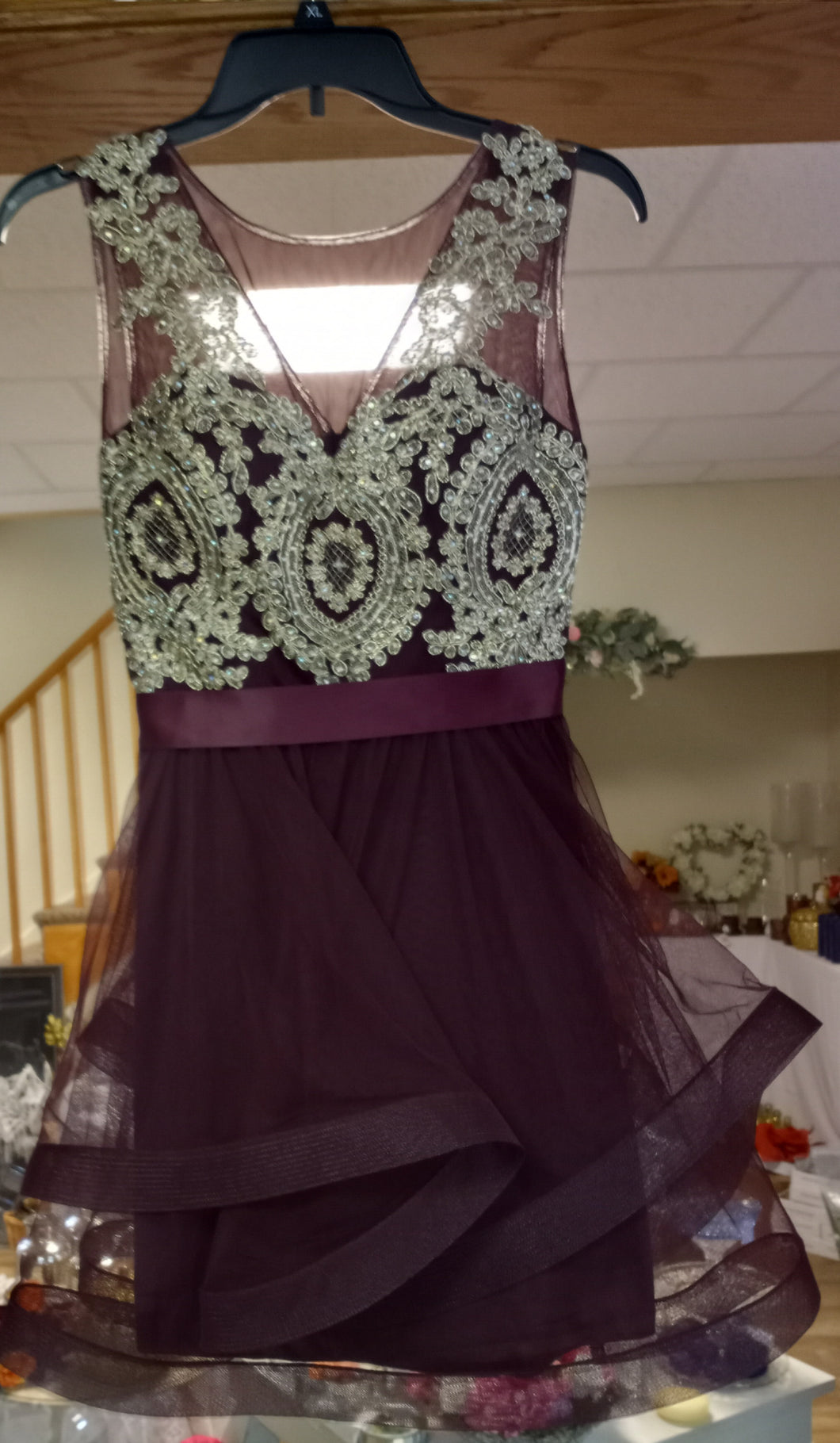 RING100-K Maroon Gown