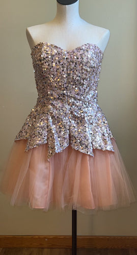 SLOV100-A Peach Tulle With Sequins, Size 13/14