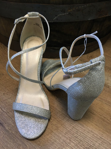 VOCC100-B  Frenzy Silver Heels, size 10