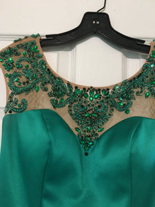 PINO100-A. Sherri Hill Emerald Green Mermaid Gown, Size 4