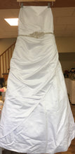 Load image into Gallery viewer, LINK100-A Satin White Wedding Gown, Size 24W