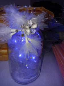 VAUG100-E. Quart Jar with Lavender Tulle and Blue Lights