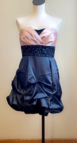 SLOV100-F Short, Strapless Dusty Rose & Black Satin Dress. Size 9