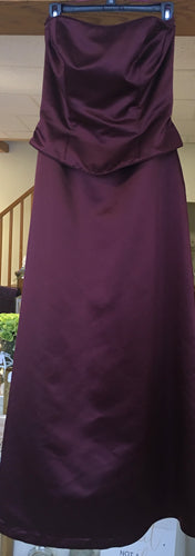 THRO100-D  Maroon/Burgundy Gown, Size 6