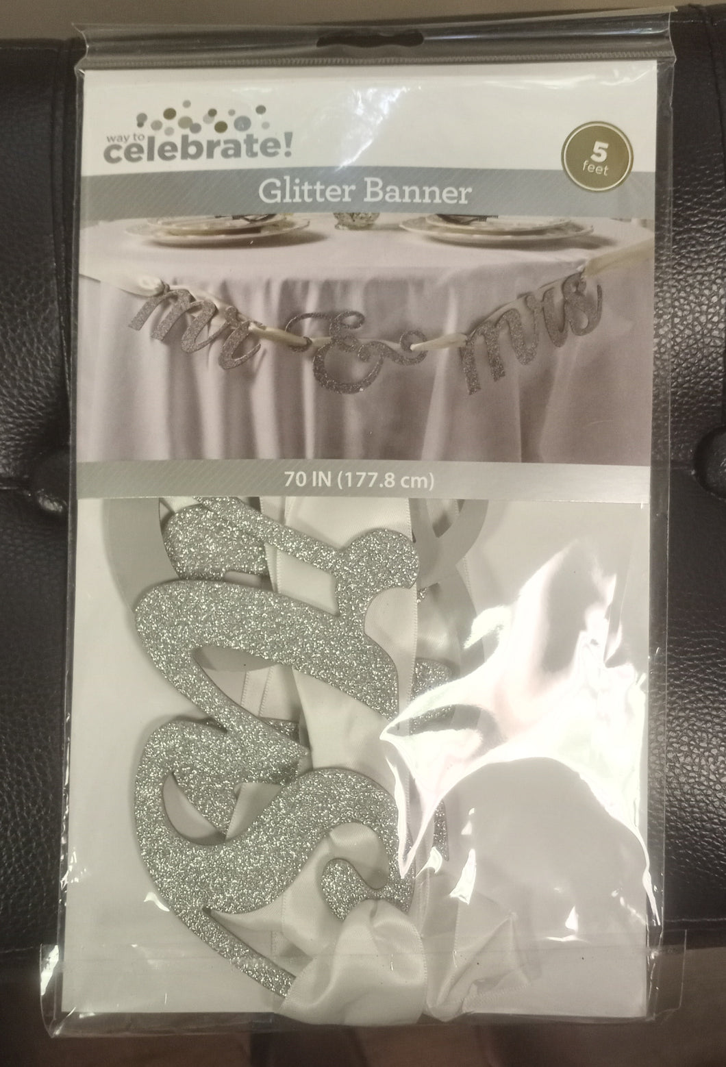 BROT100-V Mr. & Mrs. Glitter Banner