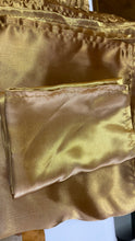 Load image into Gallery viewer, HOLT200-B 75 Caramel Gold Napkins