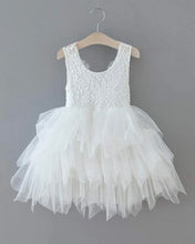 Load image into Gallery viewer, MILL200-H White Flower Girl Dress. 4/6T
