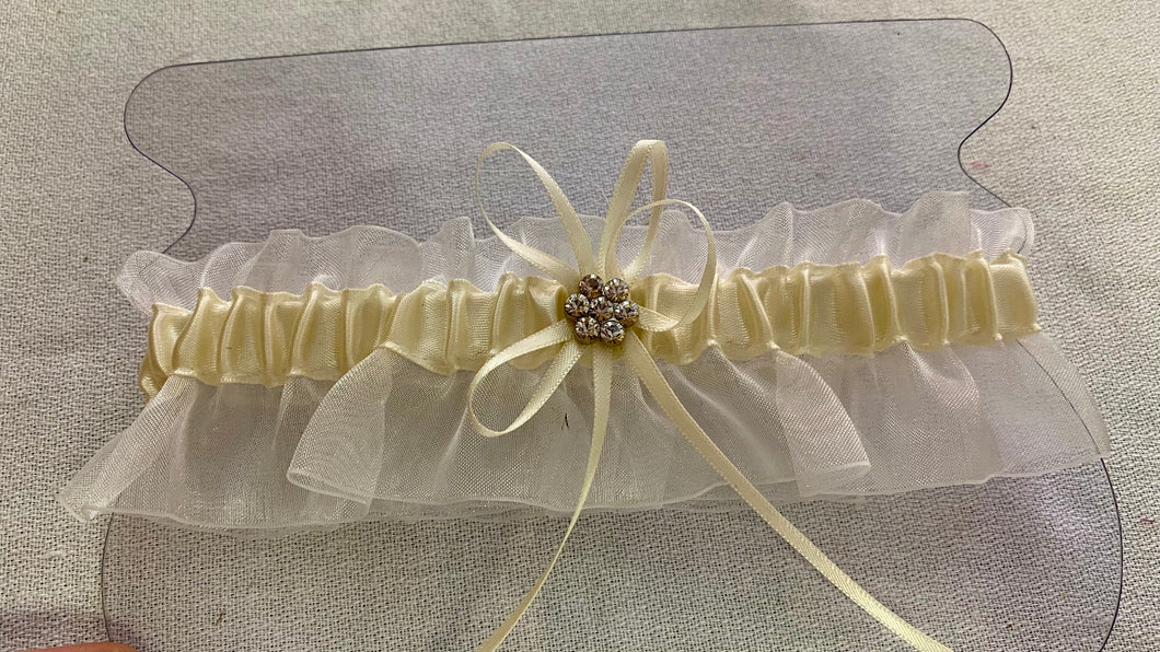 GREE100-AW Adjustable Garter