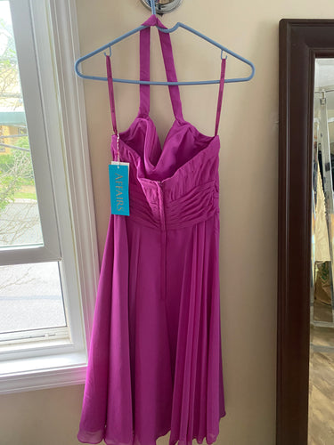 SMEG100-K Short, “Berry” Gown. Size 7/8