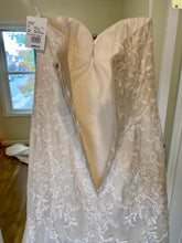Load image into Gallery viewer, HAME100-A NWT Strapless Ivory/Champagne Size 10