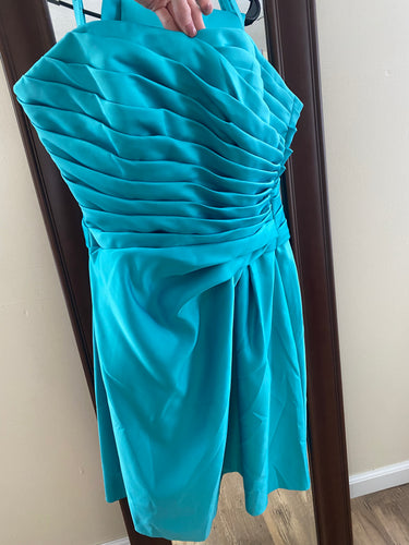 SMEG100-F Short, Turquoise Gown. Size 11/12