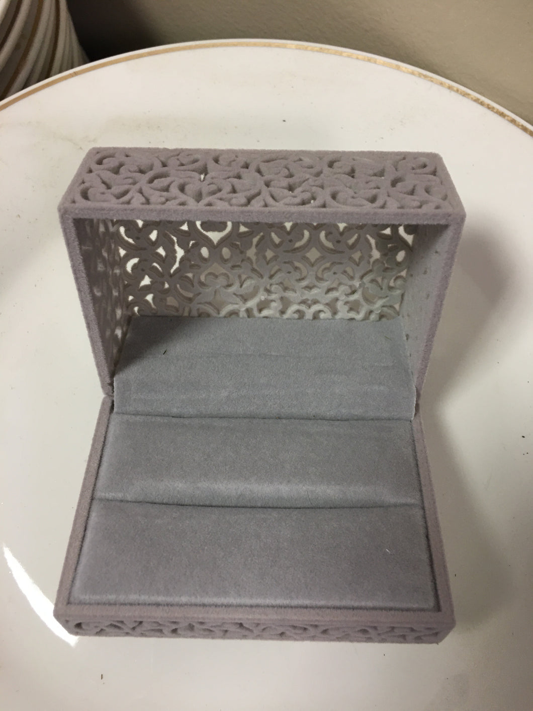 SMEG100-DA Grey Ring Box