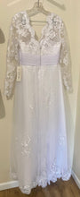 Load image into Gallery viewer, RUMM100-A White Lace Long Sleeve Gown. Size 12