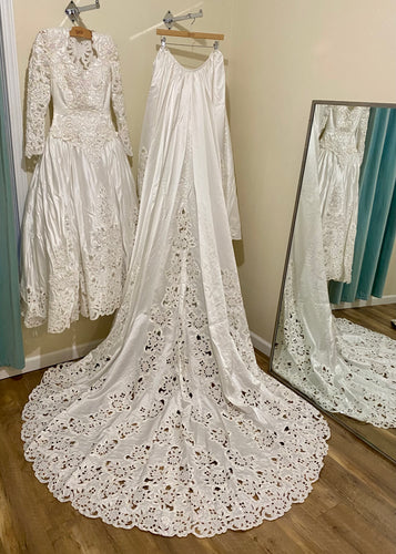 GJUR100-A Lace Sleeves White Ball Gown. Size 4