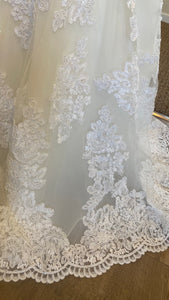 MASS100-A Ivory Floral Appliqué Gown. Size 14
