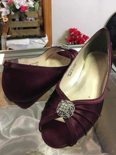 OTOL100-B Burgundy Open-toe Heels, Size 8