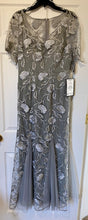 Load image into Gallery viewer, ALEX100-I NWT Short Sleeve Grey Gown. Size 6