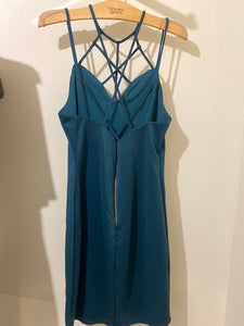 NIEV100-C Short Emerald Dress. Size L