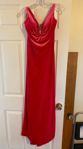 RUDO100-C Hot Pink Velvet Gown. Size 4/6