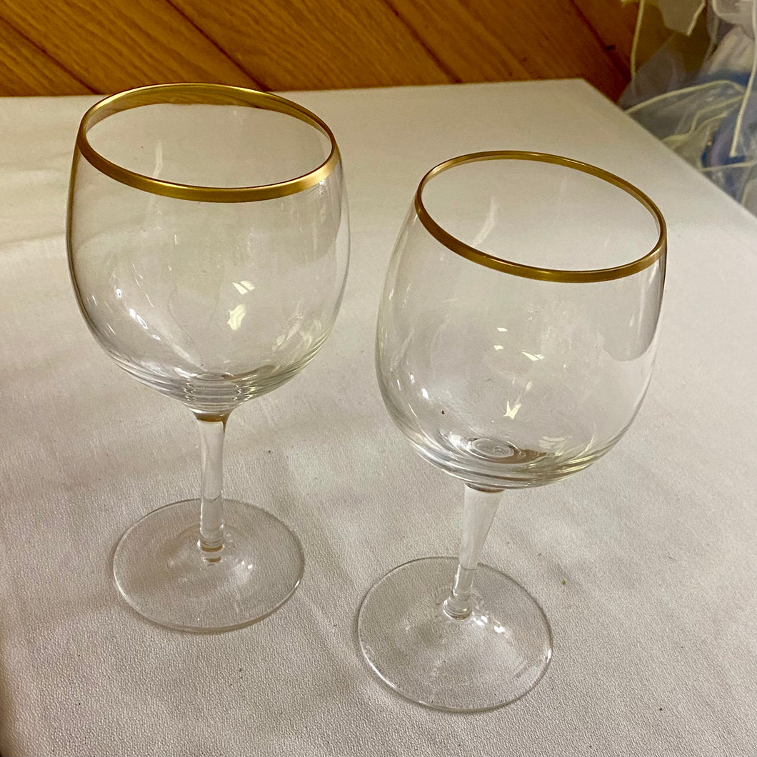 CHAR100-AP Gold Trim Wine Glasses