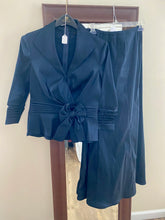 Load image into Gallery viewer, HADD100-A Mother’s 2 Piece Dress Suit. Size 12