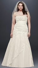 Load image into Gallery viewer, KRES100-A NWT Strapless Ivory Gown. Size 14P